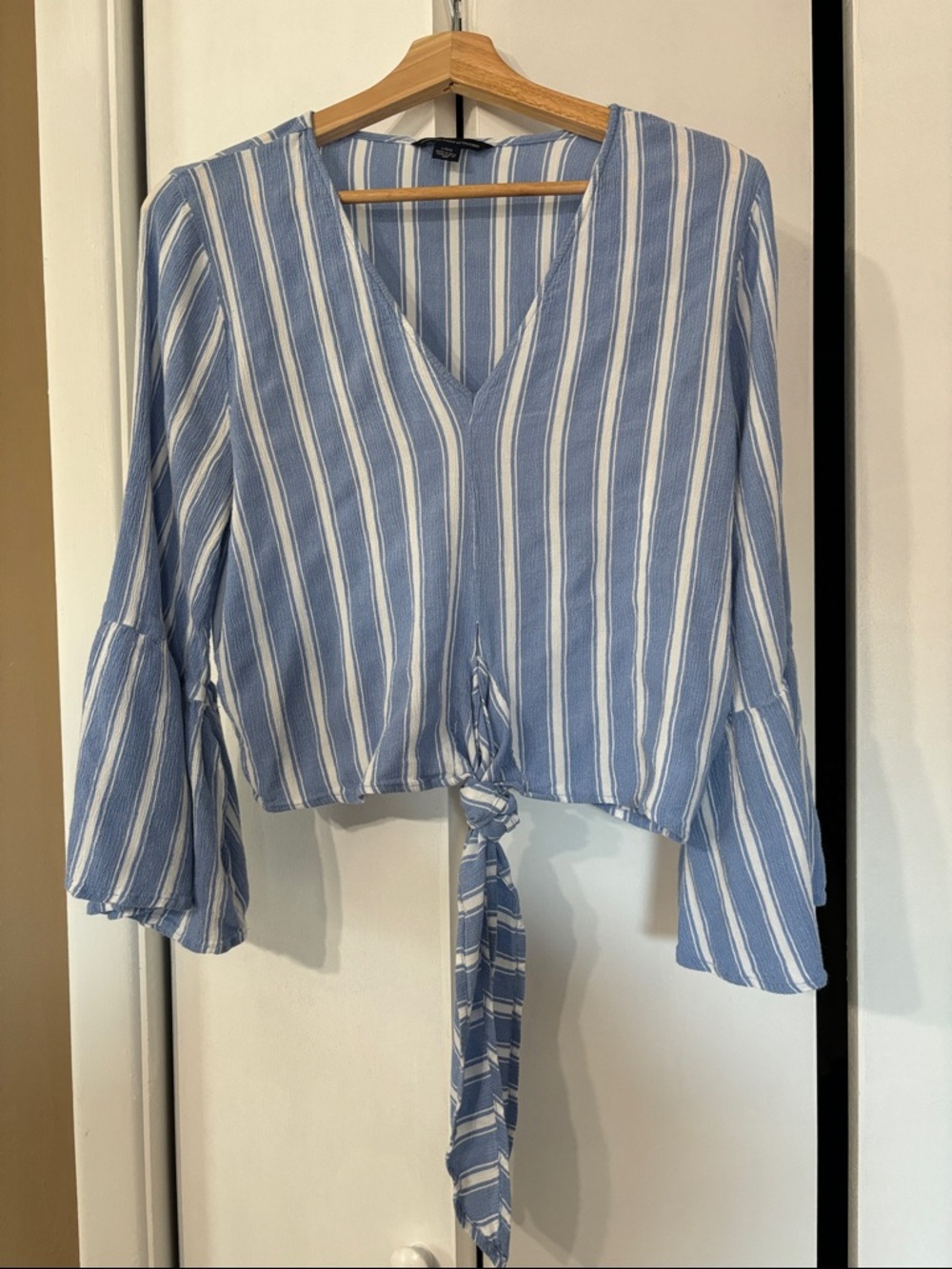 American eagle striped Blue Tie-Front V-Neck Blouse